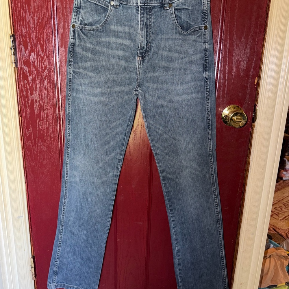 Wrangler Boys Straight Jeans in Light Blue Wash